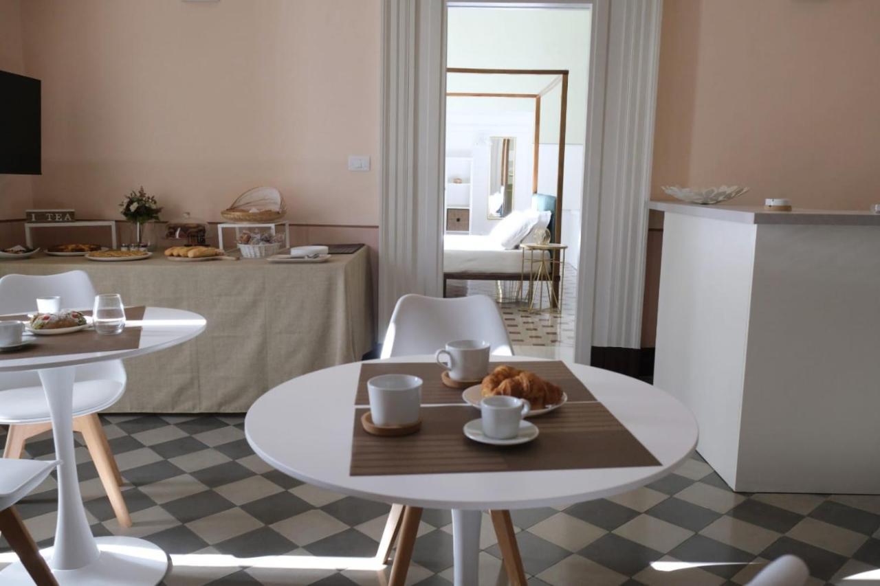 Toscano Palace Luxury Rooms קטאניה מראה חיצוני תמונה